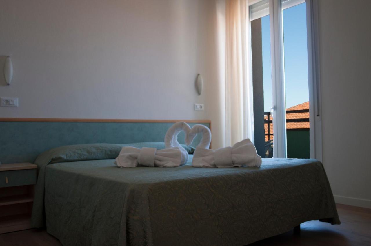 Hotel Ondina E Milazzo Cervia Ngoại thất bức ảnh