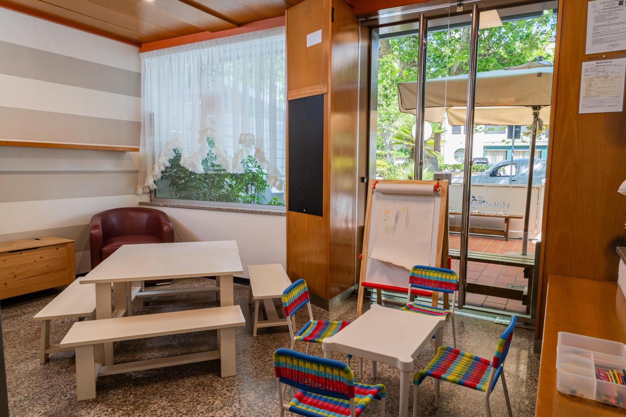 Hotel Ondina E Milazzo Cervia Ngoại thất bức ảnh