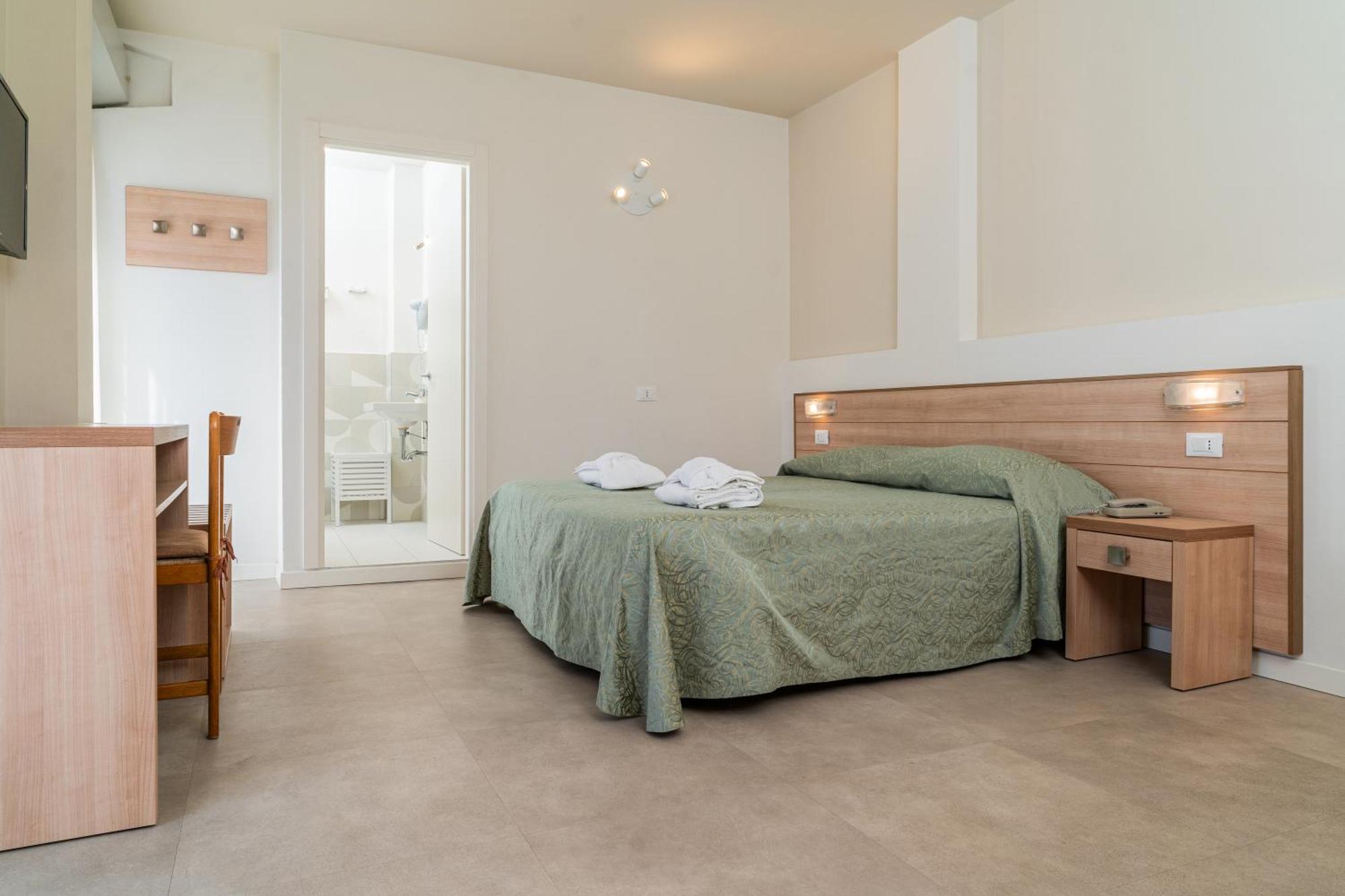 Hotel Ondina E Milazzo Cervia Ngoại thất bức ảnh