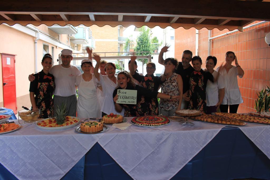 Hotel Ondina E Milazzo Cervia Ngoại thất bức ảnh
